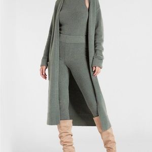 Express Cardigan and Legging Set Size XS